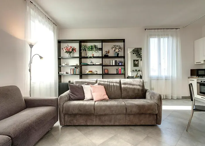 Alamanni Apartment By Mamo Florence